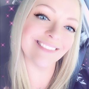 Meet your Posher, Nikki